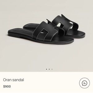 Hermes Oran (Black)  Sandals